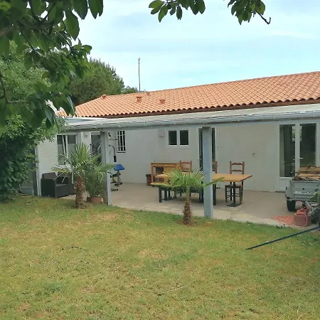 2 Lumineux Appartements, La Rochelle